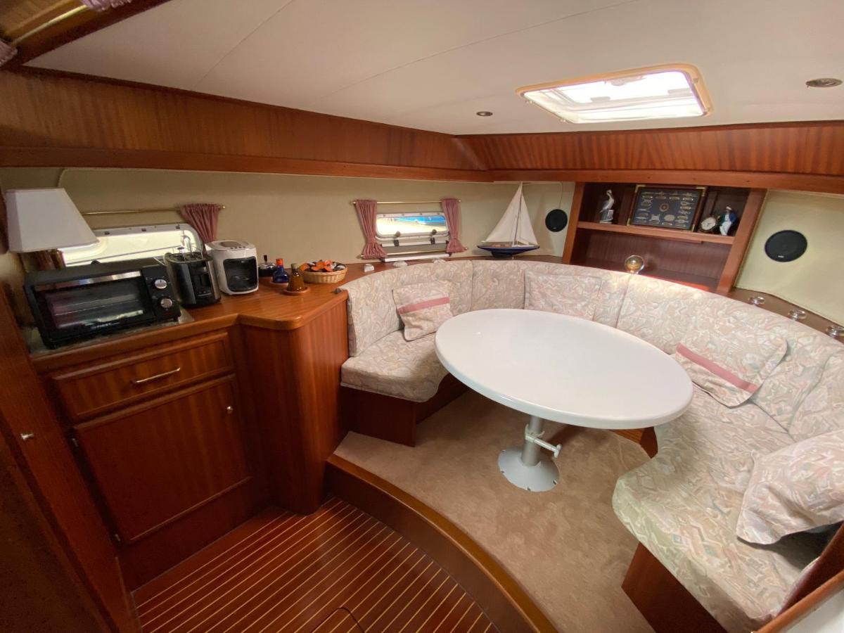 Luxusurlaub Auf Der Amavida Yacht / Scharmuetzelsee Bad Saarow Kültér fotó